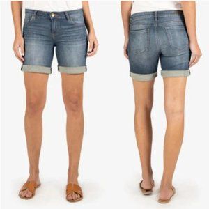 Kut From The Kloth Catherine Mid Rise Boyfriend Short Joyful Wash SZ 2/26 NEW!